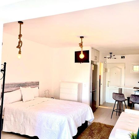 Costa Del Sol Vacacional Lejlighed Benalmádena Eksteriør billede