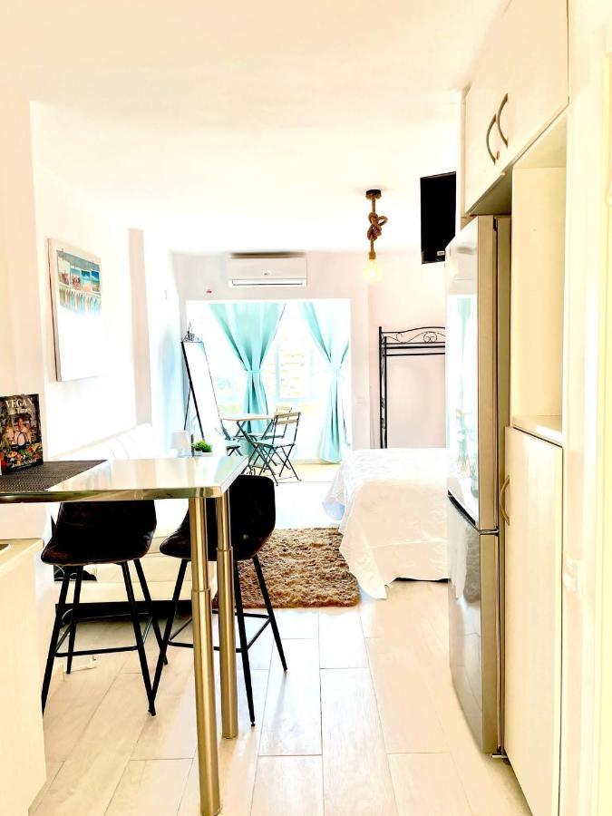 Costa Del Sol Vacacional Lejlighed Benalmádena Eksteriør billede